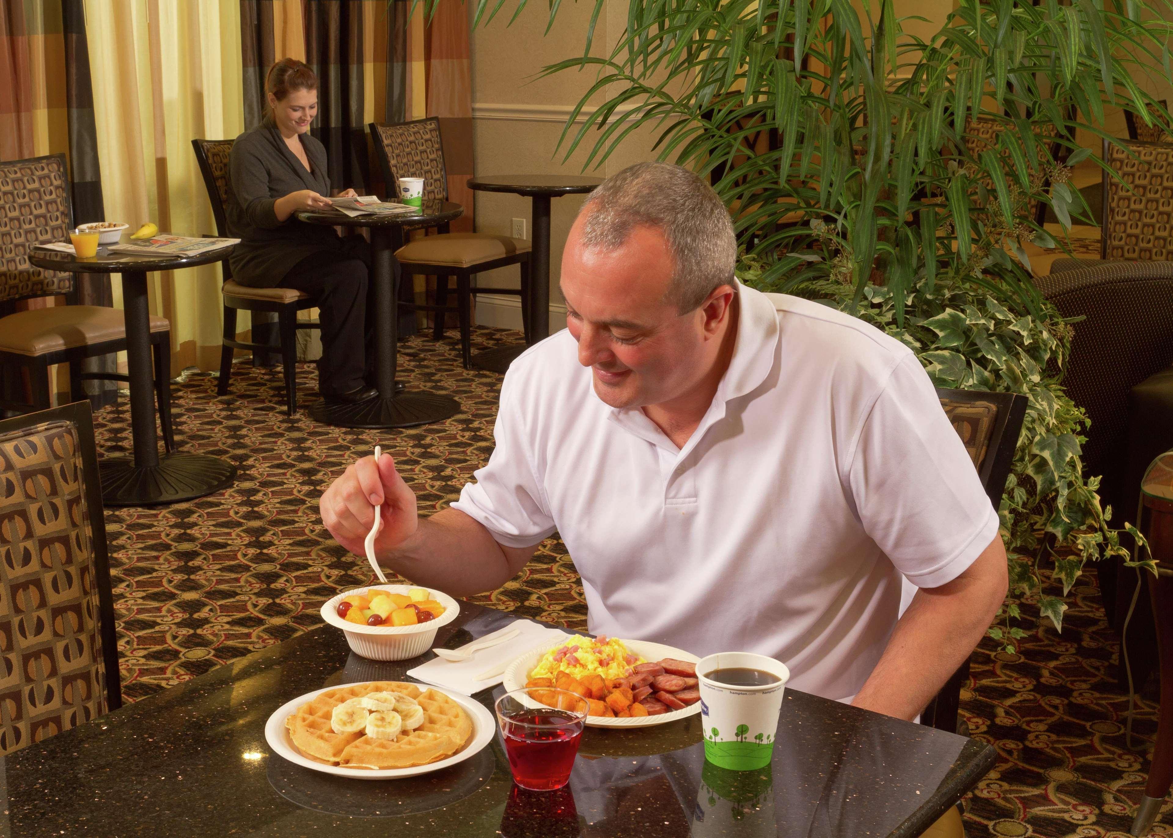 Hampton Inn & Suites Jacksonville-Airport Restaurante foto