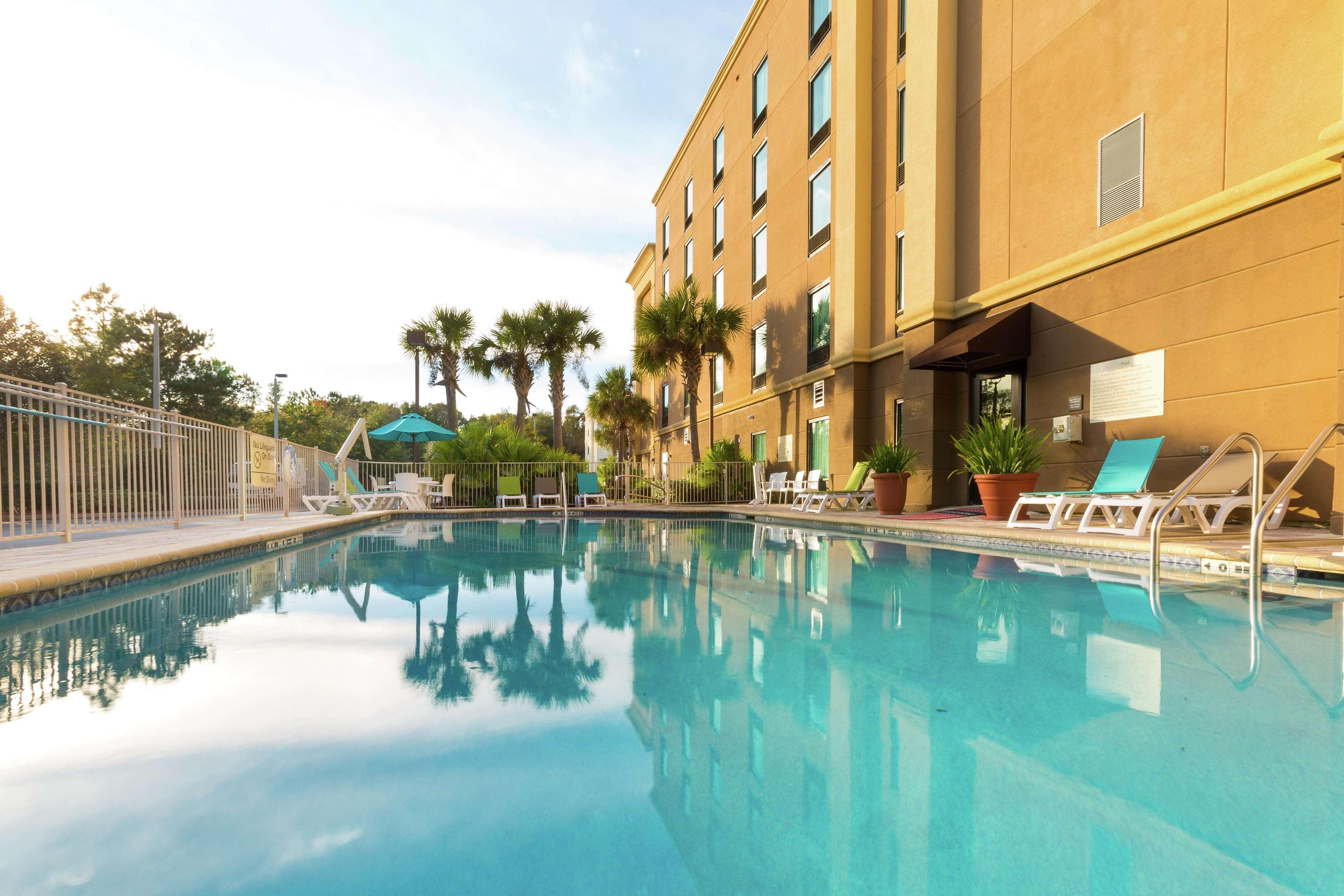 Hampton Inn & Suites Jacksonville-Airport Exterior foto