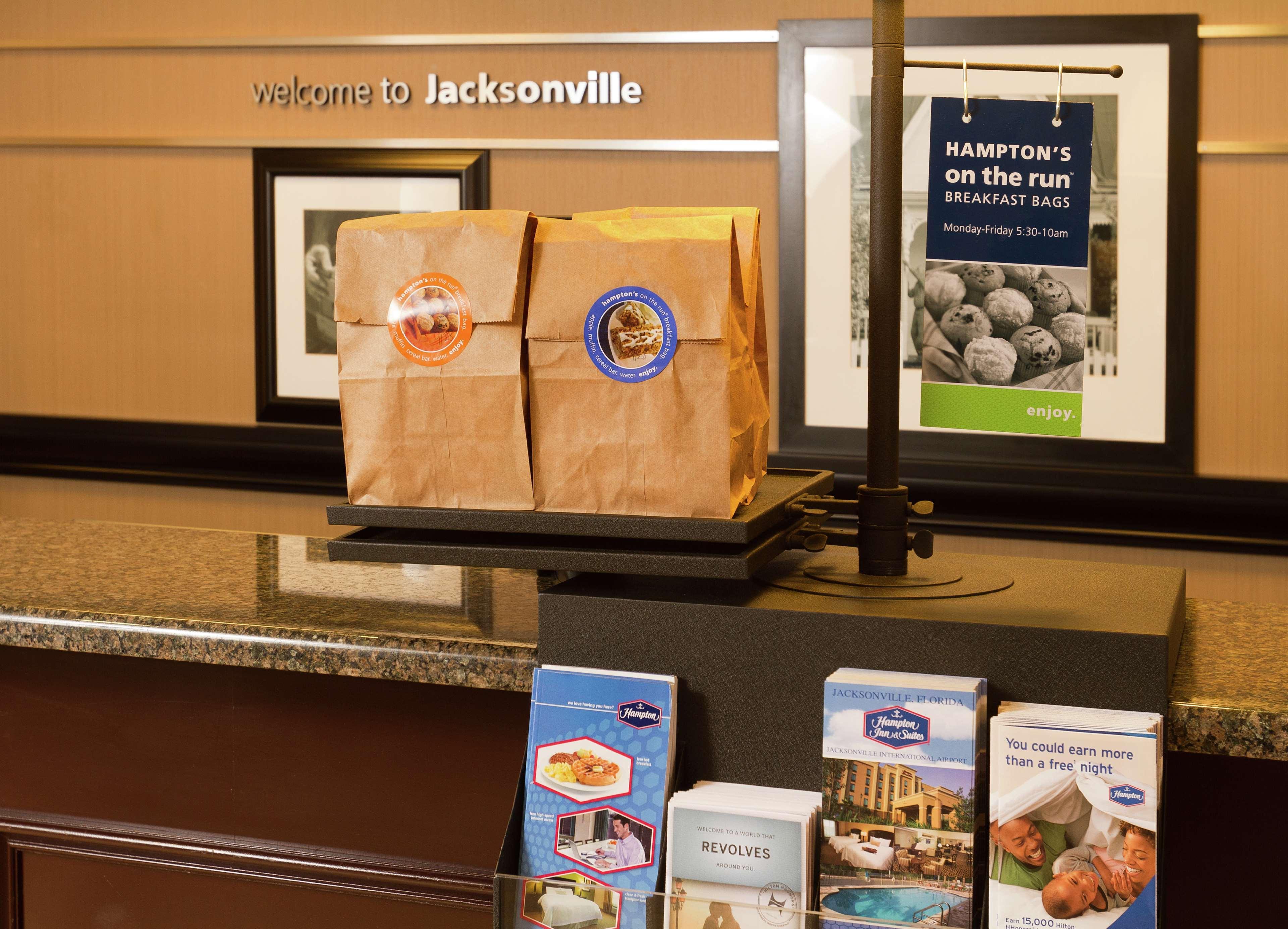 Hampton Inn & Suites Jacksonville-Airport Interior foto